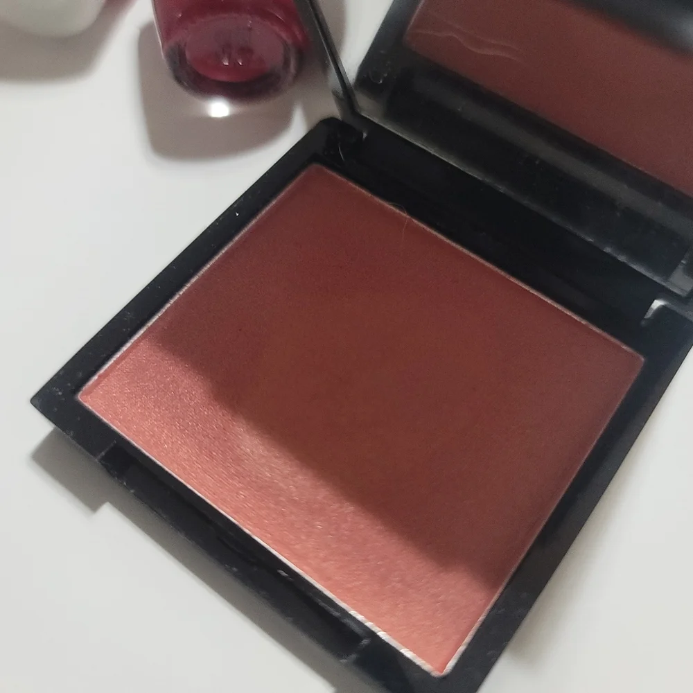 Cosmetics/ Skincare Bundle Manifested Moisturizer Lip‎ Eyeshadow Mask Eyeliner